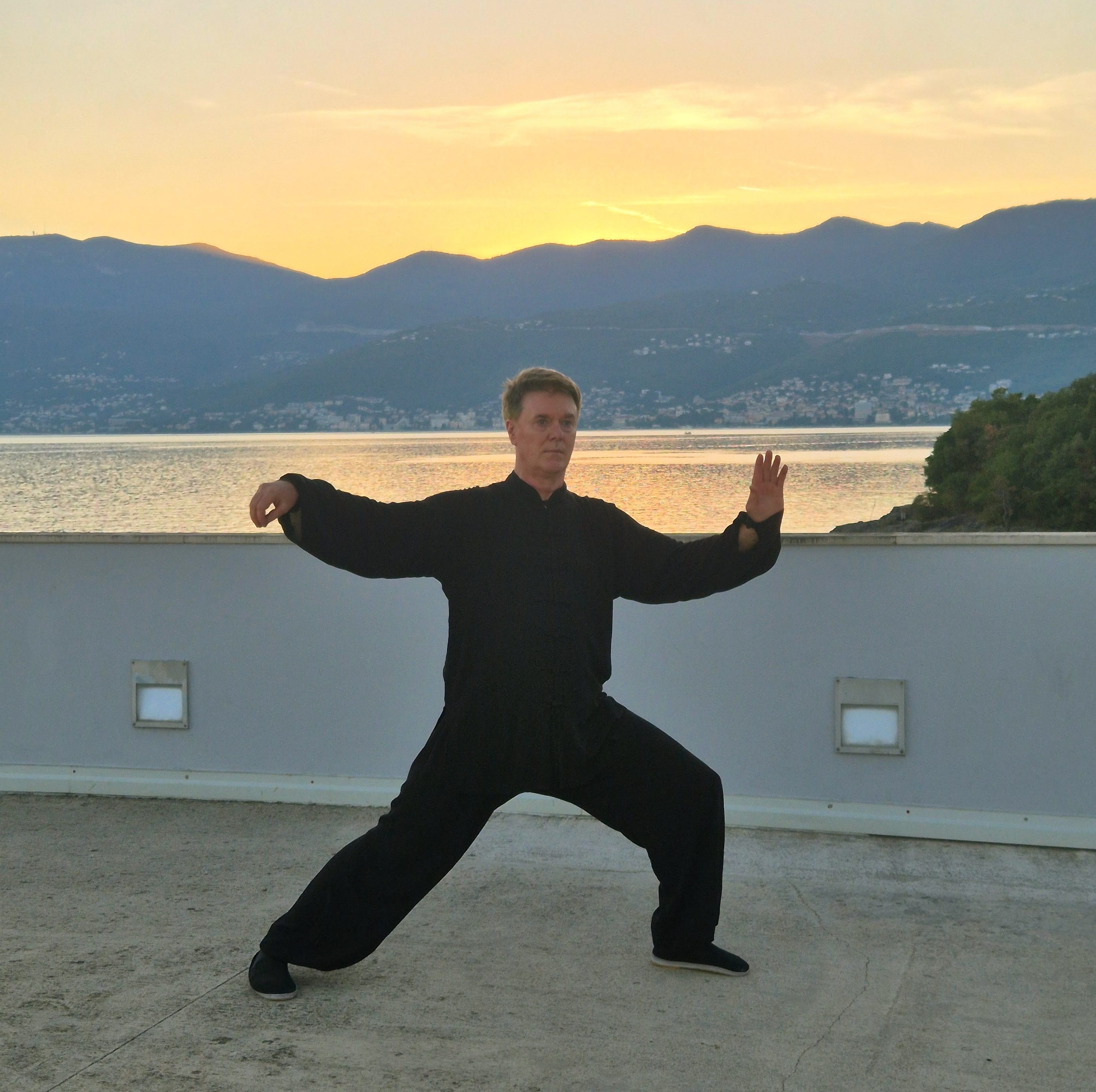 Tai Chi Chuan Rijeka - izvođenje Yang forme uz more.